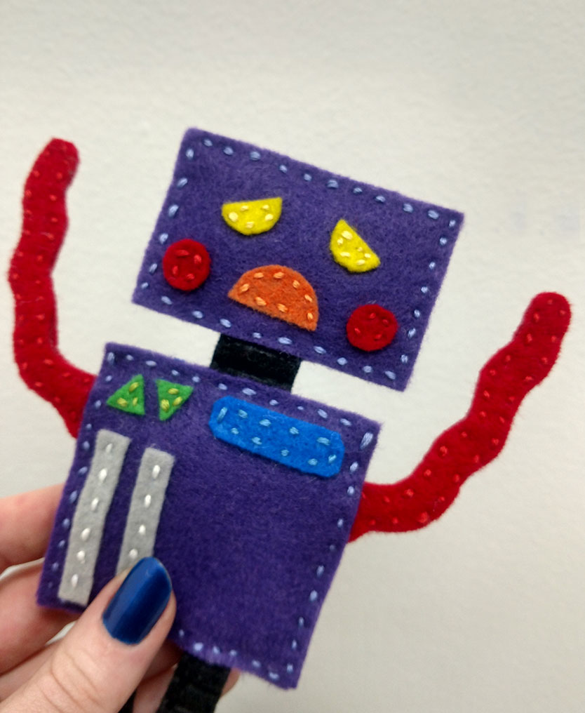 robot-toy-robobox-veronica-kerr-art-design6.jpg